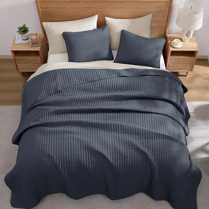 King Size Quilt-Lightweight Blue Grey Bedspreads King Quilt Bedding Set | Soft Coverlet with 2 Pillow Shams for All Seasons, Suitable for Bed, Couch, 3 Pieces, 106"x94"