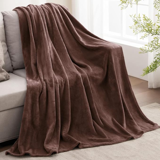 BEDELITE Fleece Blanket Soft Plush Throw for Couch Brown 50"x60" | Ultra Soft Fleece, Plush Microfiber, Lightweight Warmth, All Season Comfort, Fade Resistant, Machine Washable, Couch Sofa Bed