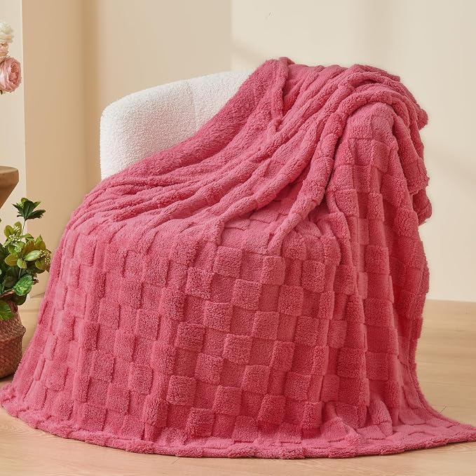 NEWCOSPLAY 3D Checkered Flannel Queen Blanket, Coral Pink, 90"x90" | Super Soft Cute Lightweight Decorative Premium Silky Fleece Blanket for Couch Sofa Bed, Gift for Women Men, All Season Use