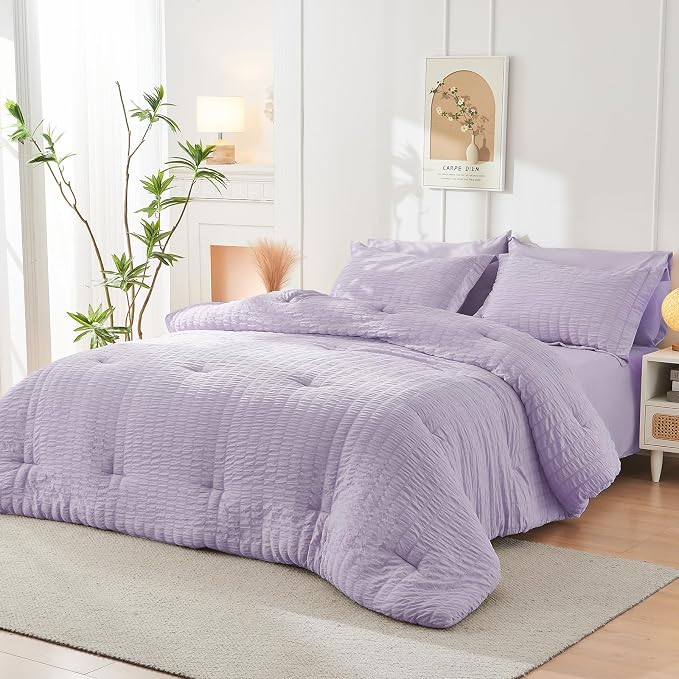 HYMOKEGE Lavender Duvet Cover King Size, Ultra Soft 3-Piece Seersucker Duvet Cover Set with Zipper Closure, Soft Brushed Microfiber Bedding Set with 8 Corner Ties (104"x90", 2 Pillowshams)