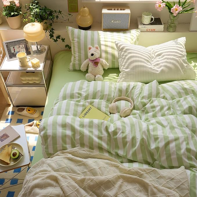 LifeTB Green Striped Comforter Set Queen, 3 Piece Aesthetic Stripes Pattern Printed Comforter with 2 Pilliwcases, Soft Breathable Farmhouse Striped Bedding Comforter Lightweight Queen Comforter Set