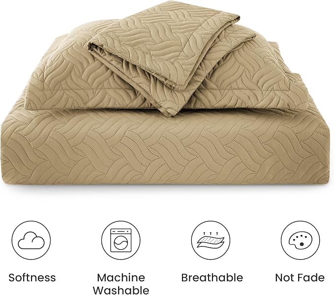 Love's cabin California King Size Quilt Bedding Set Camel Bedspread - Cal King Summer Lightweight Bedspread Comforter - Wave Pattern Coverlet for All Season - 3 Pieces (1 Quilt, 2 Pillow Shams)