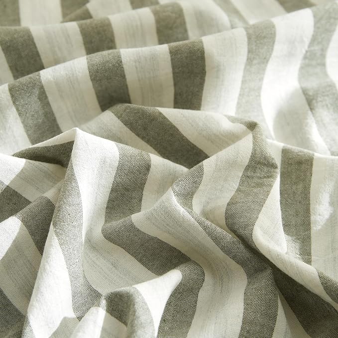 LifeTB Full Size Comforter Set Grey Striped Comforter Set, 3 Pieces Retro Stripes Pattern Printed Comforter with 2 Pillowcases, Fluffy Soft Lightweight Breathable Striped Bedding Set for All Seasons