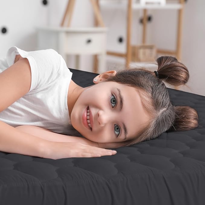 Utopia Bedding Waterproof Mattress Protector, King Mattress Pad, Quilted Fitted Cover Stretches up to 16 Inches Deep (Grey) | Deep Pockets fits upto 16" Deep, 100% Waterproof Mattress Cover Soft Breathable & Noiseless Mattress Topper by Utopia Bedding