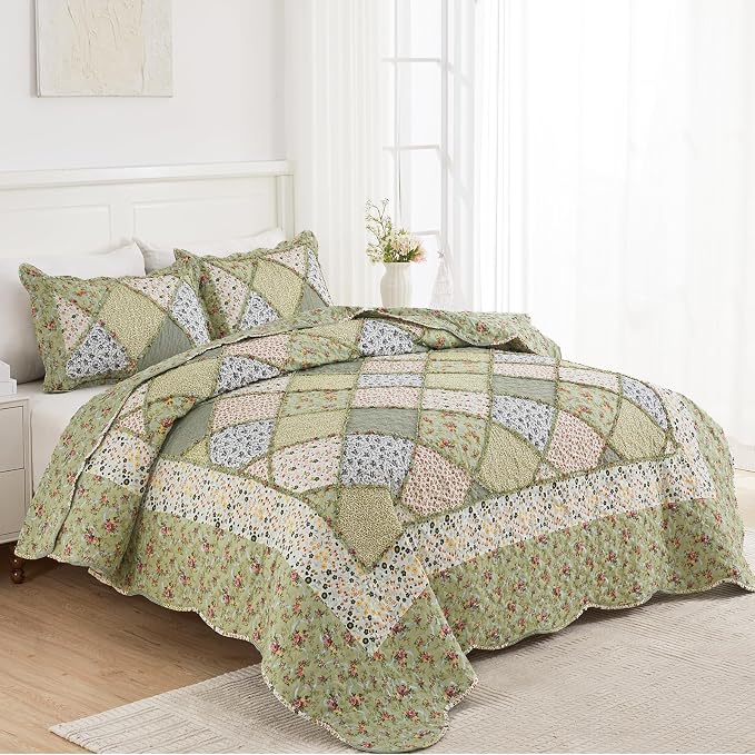 Oversized King Size Quilt Set 128x120 Green Floral Patchwork Bedspread Set | 3-Piece Extra Wide Super King Size Bedding Set Rversible Quilted Coverlet Lightweight Comforter Bed Cover with 2 Pillowcases
