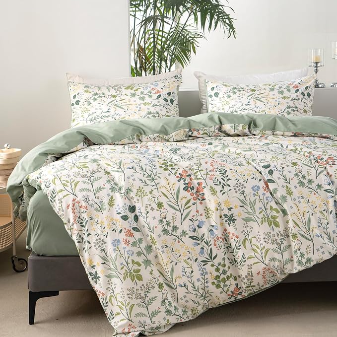 Floral Comforter Set Queen Soft Bedding Comforter Set 3 Pieces Garden Style Green Red Flower Print Botanical Flowers Comforter Set for All Seasons 1 Comforter and 2 Pillowcases (Floral, Queen)