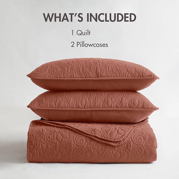 Madison Park Luxurious Cotton Damask Quilt Set, 3PC Full/Queen Bed Set | All Season, Lightweight Stitching Coverlet Bedspread Bedding Stitching with Shams, Clay Red