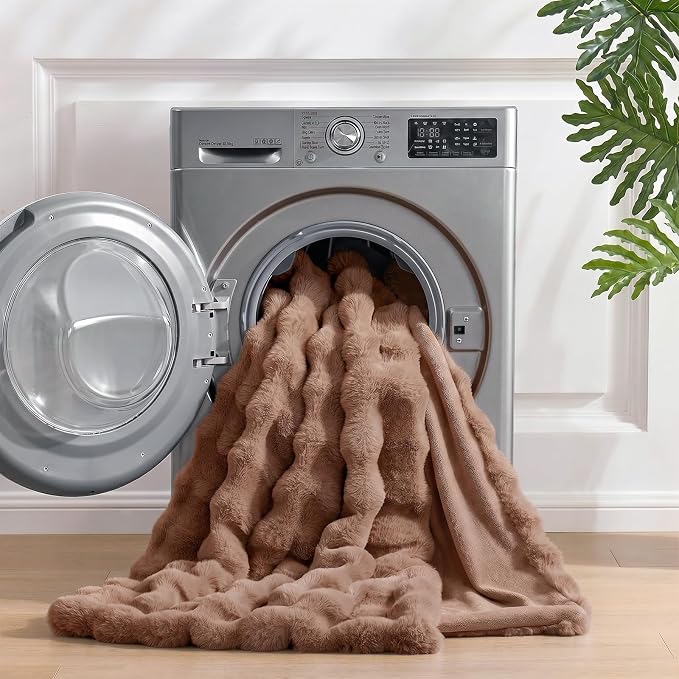 Cozy Bliss Faux Fur Throw Blanket for Couch, Fuzzy Soft Plush Thick Bubble Blanket for Sofa Bedroom Living Room, 60 * 80 Inches Light Brown