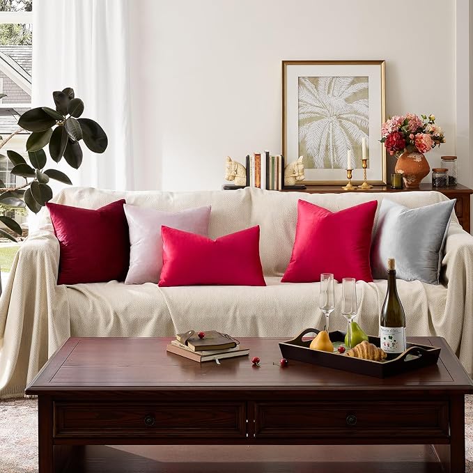 GIGIZAZA Red Velvet Pillow Covers 18x18 Decorative Pillows Pack of 2 | Throw Pillows for Couch Sofa,280gsm Soft Textured Fabric,Modern Square Pillowcases,Luxury Cushion Covers