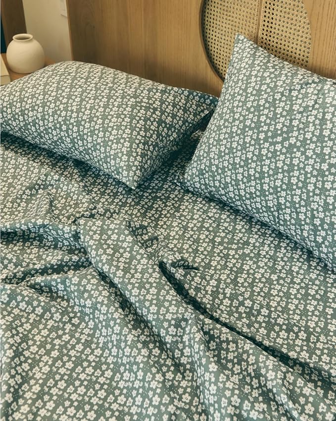 Queen 4 Piece Floral Sheet Set - Soft, Breathable & Cooling - Green Meadow | 1 Flat, 1 Fitted & 2 Pillowcases w/ Deep Pockets, Boho Botanical Floral Bedding, Breathable & Cooling, Wrinkle & Fade Free