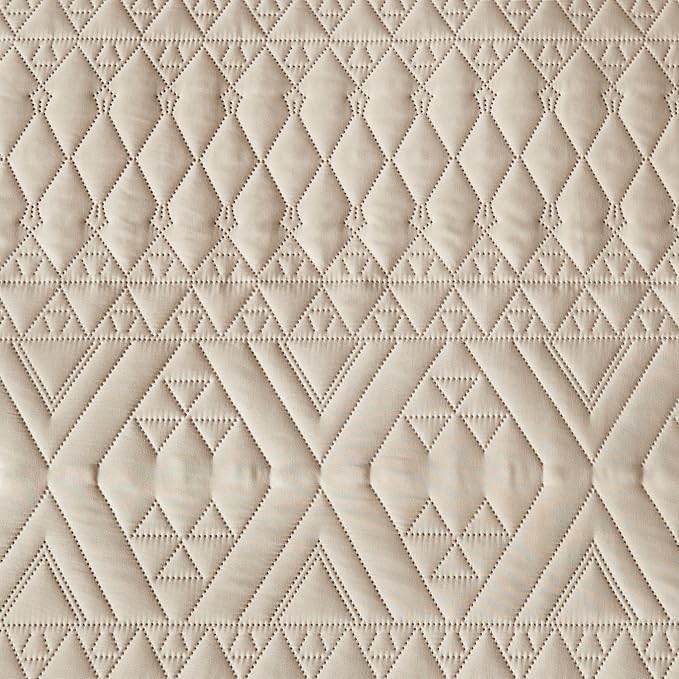 akkialla Full/Queen Size Quilt Bedding Set,Beige Lightweight Microfiber Soft Bedspread,Modern Style Geoetric Pattern Coverlet Set for All Seasons,3 Piece(1 Quilt,2 Pillow Shams)