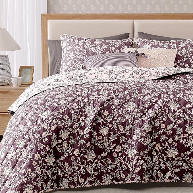 Twin/Twin XL Quilt Set-2 Pieces Soft Bedding Floral Reversible Coverlet | All Seasons Lightweight Quilts Queen Size for Bed, Breathable Vintage Bedspread with Sham, Italian Plum