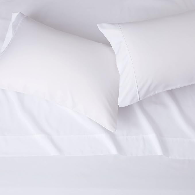 Amazon Basics Lightweight Super Soft, Wrinkle-Free, Breathable Microfiber 4-Piece Bed Sheet Set with 14-Inch Deep Pockets, Full, Bright White, Solid