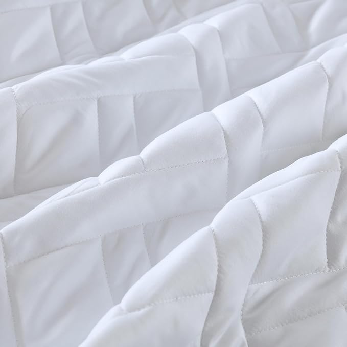 HORIMOTE HOME Quilt Set Twin Size White, Classic Geometric Diamond Stitched Pattern, Ultra Soft Microfiber Lightweight Bedding Set Bedspread Coverlet for All Season (1 Quilt and 1 Pillow Sham)