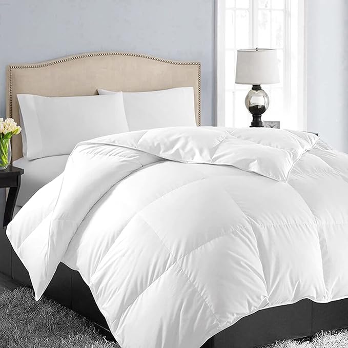EASELAND Full Size Down Alternative Comforter, White, 82x86 Inches | Quilted Duvet Insert for All Seasons, Soft Lightweight Bedding with Corner Tabs, Breathable Machine Washable Hotel Quality