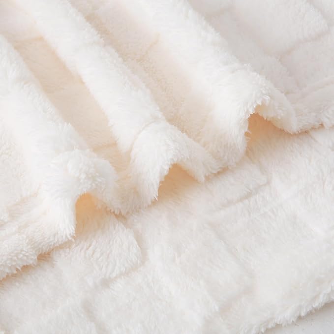 Cream White Fleece Throw Blanket 60”×80”Checkered Design for Couch | Super Soft Cozy Plush Microfiber 3D Square Pattern Flannel Blanket for Sofa Bed Lightweight for Adults,Women