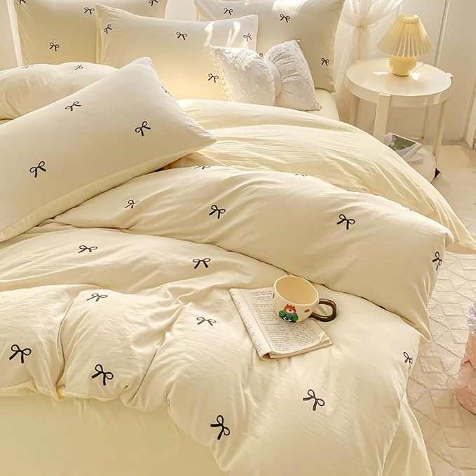 Nayoroom Bow Duvet Cover Queen Size Reversible Aesthetic Duvet Cover 3 Pieces Soft Lightweight Microfiber Kids Girls Cute Dorm Bedding Set, White/Yellow