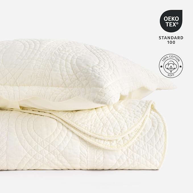 100% Cotton Scallop Quilt Set, King Size, Ivory Cream | Scalloped Border, Timeless Chic Aesthetic, All-Season Comfort, Perfect French Country Bedroom Decor, 3 Piece Set with 2 Shams