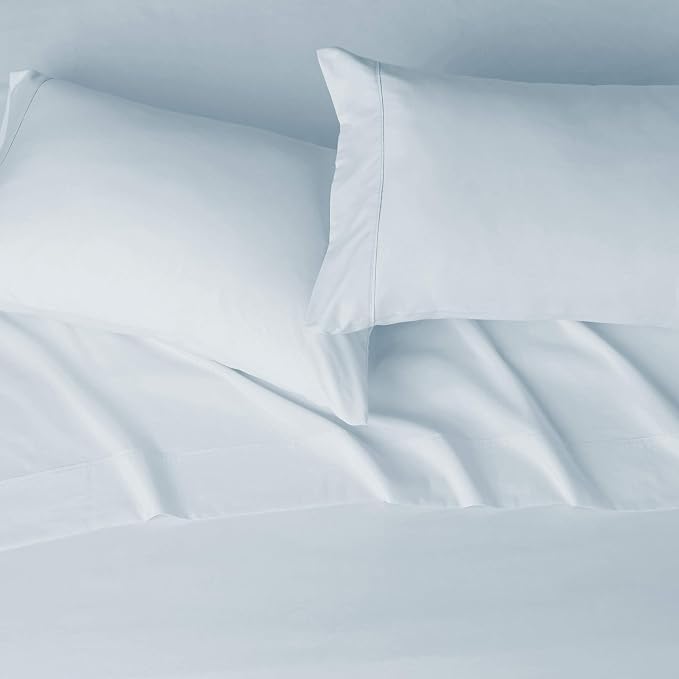 Amazon Basics Breathable, Ultra-Soft, Wrinkle-Resistant Microfiber 4-Piece Bed Sheet Set with 14-Inch Deep Pockets, Machine Washable, Full, Light Blue, Solid