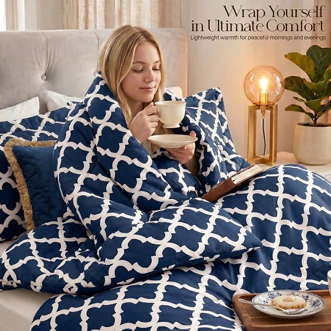 Utopia Bedding 3 Pc Queen Comforter Set, Printed Comforter, Navy | Comforter Set Includes Comforter (88x88) Inches, 2 Shams (20x26) Inches. Soft Microfiber Down Alternative, Machine Washable.