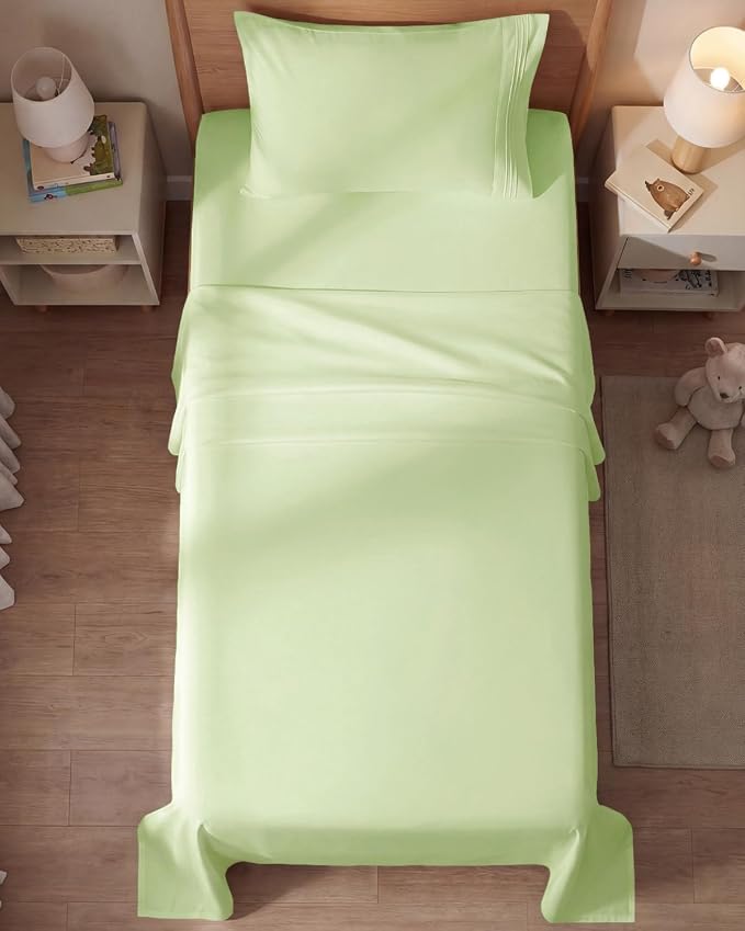 Twin Size 3 Piece Sheet Set - Comfy Breathable & Cooling - Light Sage Green | Hotel Luxury Bed Sheets for Women & Men, Deep Pockets, Easy-Fit, Extra Soft and Wrinkle Free Sheets, Oeko-Tex Bed Sheet Set