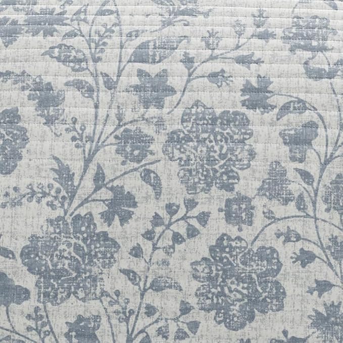 Merit Linens 3 Piece Quilt Set - Super Soft - Lightweight - All Season Quilted Coverlet - Floral Patterns - King/Cal-King Light Blue
