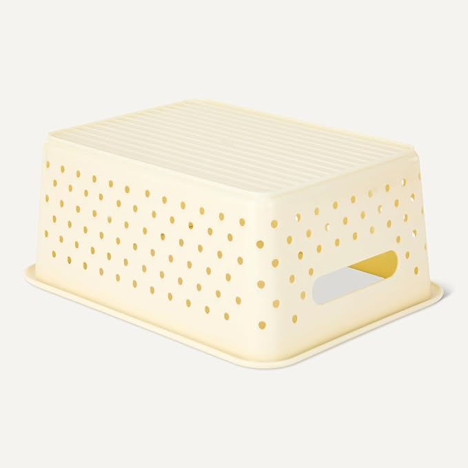 Amazon Basics Decorative BPA-Free Plastic Storage Baskets, 9.9 x 7.4 x 4.16 in, Ivory, 6-Pack