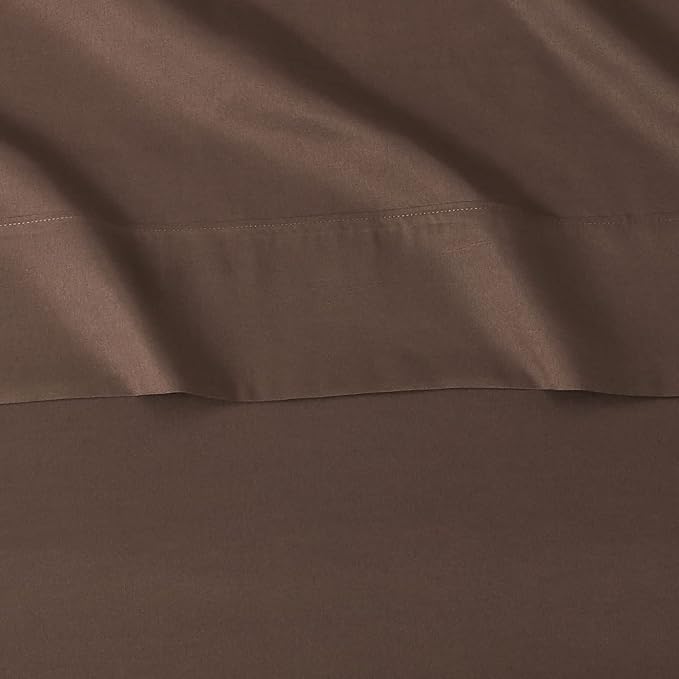 Amazon Basics Breathable Ultra-Soft Microfiber 4 Piece Bed Sheet Set with 14-Inch Deep Pockets, Machine Washable, Wrinkle Resistant, King, Chocolate, Solid
