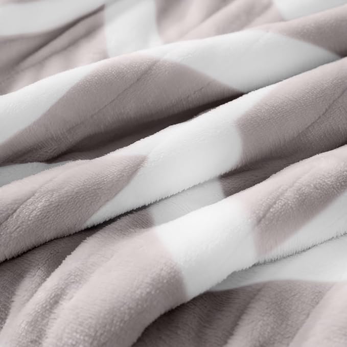 VENTIMI Heated Blanket Full, 9 Heat Levels & 2-10 Hours Auto Off, Beige | ETL & FCC, Fast Warming, 72" x 84", Flannel and Sherpa, Couch Bed Use, Machine Washable, Removable Controller