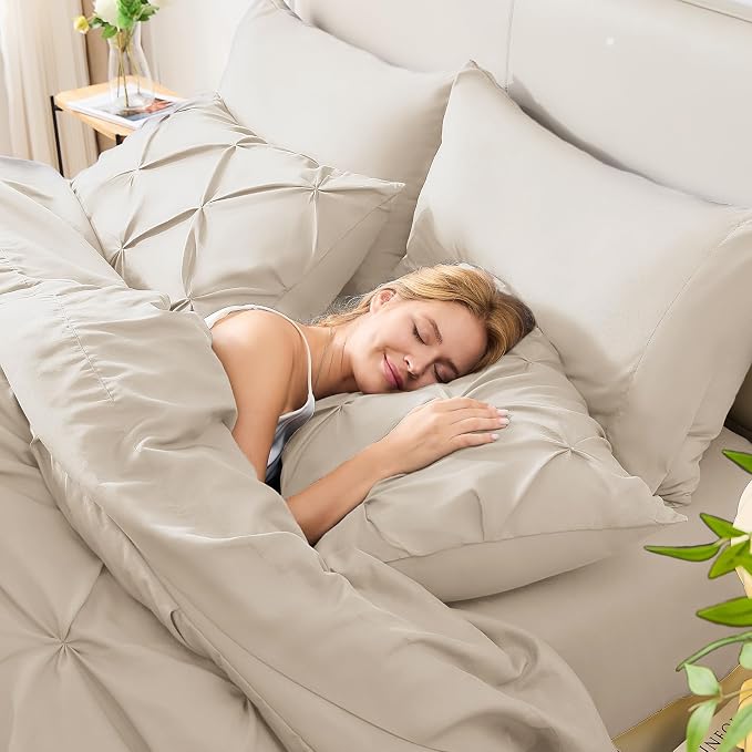 HIMEET Full Size Comforter Set Beige - 7 Pieces Pintuck Bed in a Bag | OEKO-TEX Certified, 240GSM Down Alternative Comforter, 14" Deep Pocket Fitted Sheet + Flat Sheet + 2 Pillowcases + 2 Shams