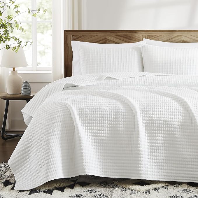 King Size Quilt-Lightweight Bedspreads White King Quilt Bedding Set | Soft Coverlet with 2 Pillow Shams for All Seasons, Suitable for Bed, Couch, 3 Pieces, 106"x94"