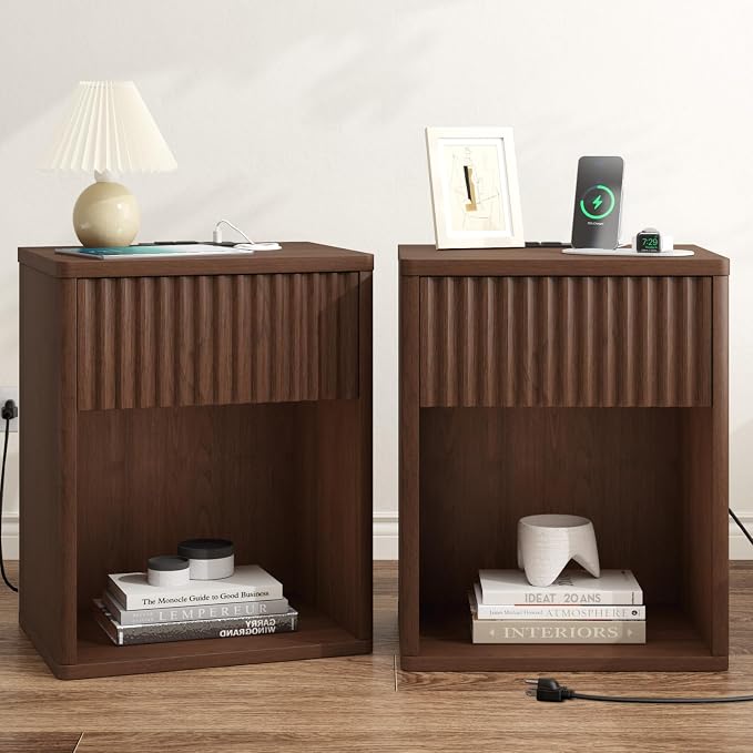 Fluted Nightstands Set of 2 w/Charging Station, Wooden End Table Bed Side Table with Curved Drawer, Mid Century Modern Fluted Night Stand with Rounded Edge for Bedroom, Living Room Sofa, Walnut