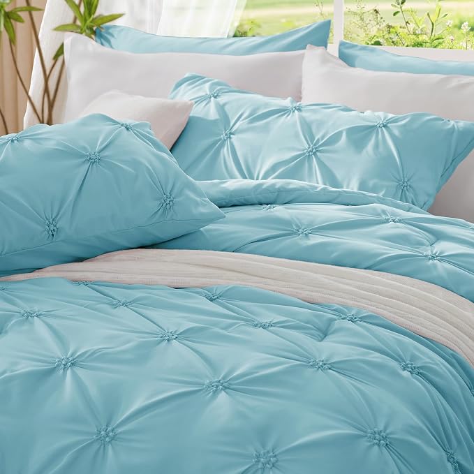 BEDELITE King Comforter Set Macaron Blue,Lightweight & Soft Comforter | Pintuck Boho Bedding, Warm & Cute Bed Set for All Season,With 2 Pillowcases