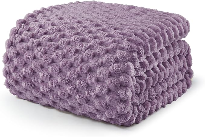 Exclusivo Mezcla 3D Fleece Queen Size Blanket for Bed, Grayish Purple | Extra Soft Fuzzy Plush Lightweight Bed Blankets, Cozy Fluffy Decorative Blankets for All Seasons, 90x90 Inches