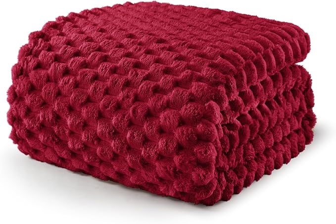 Exclusivo Mezcla 3D Fleece King Size Blanket for Bed, Deep Red | Extra Soft Fuzzy Plush Lightweight Bed Blankets, Cozy Fluffy Decorative Blankets for All Seasons, 90x104 Inches