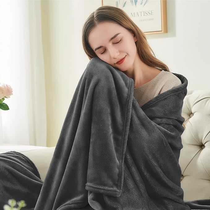 BEDELITE Fleece Blanket Soft Plush Throw for Couch Charcoal Grey 50"x60" | Ultra Soft Fleece, Plush Microfiber, Lightweight Warmth, All Season Comfort, Fade Resistant, Machine Washable, Couch Sofa Bed