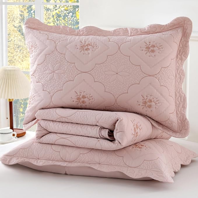 Cmfshape Oversized Floral Embroidery Quilt Set,3 Pieces Super King Quilt Bedding Set,Classic Diamond Pattern Quilt,Ultra Soft Lightweight Reversible Bedspread Coverlet for All Season(Pink,120"x120")