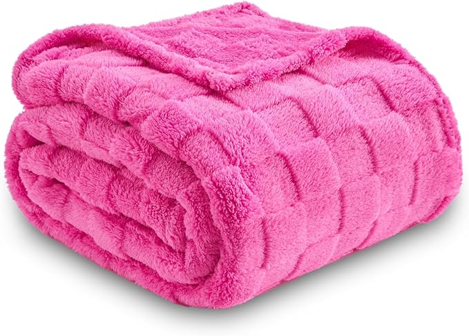 NEWCOSPLAY 3D Checkered Flannel Throw Blanket, Hot Pink Checkered, 50"x70" | Super Soft Cute Lightweight Decorative Premium Silky Fleece Blanket for Couch Sofa Bed, Gift for Women Men, All Season Use