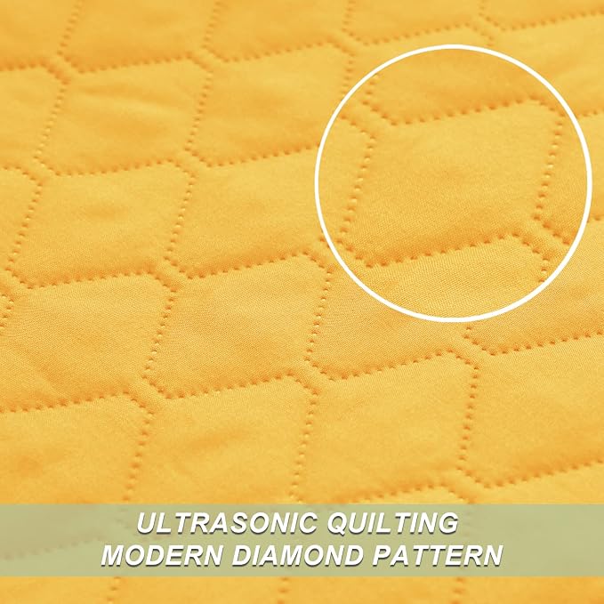 Exclusivo Mezcla Reversible King Size Quilt Bedding Set, Bright Yellow | Lightweight Bedspreads with 2 Pillow Shams, Soft Microfiber, All Season Bed Coverlets for Bedroom Guest Room, 104x96 Inch