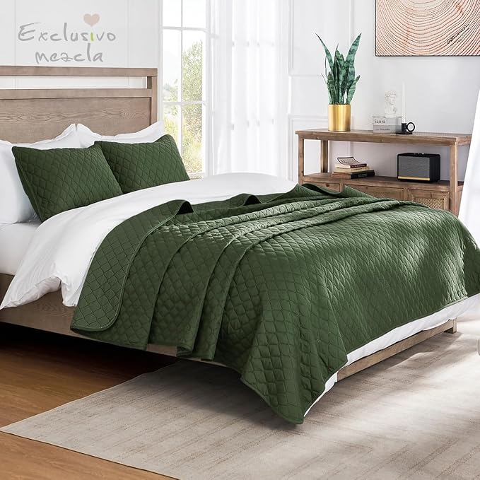 Exclusivo Mezcla Reversible Full Queen Quilt Bedding Set, Olive Green | Lightweight Bedspreads with 2 Pillow Shams, Soft Microfiber, All Season Bed Coverlets for Bedroom Guest Room, 90x96 Inch