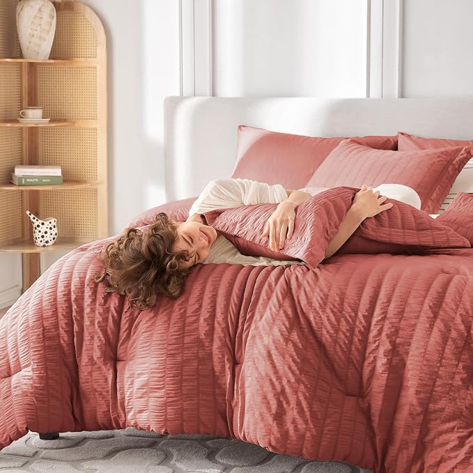 7 Pieces Full Comforter Set, Seersucker Bed in a Bag Full Size, All Season Luxury Bedding Set with Comforter, Flat Sheet, Fitted Sheet, Pillowcases & Shams, Coral