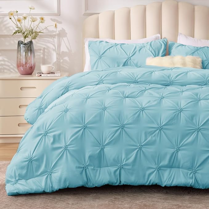 BEDELITE King Comforter Set Macaron Blue,Lightweight & Soft Comforter | Pintuck Boho Bedding, Warm & Cute Bed Set for All Season,With 2 Pillowcases