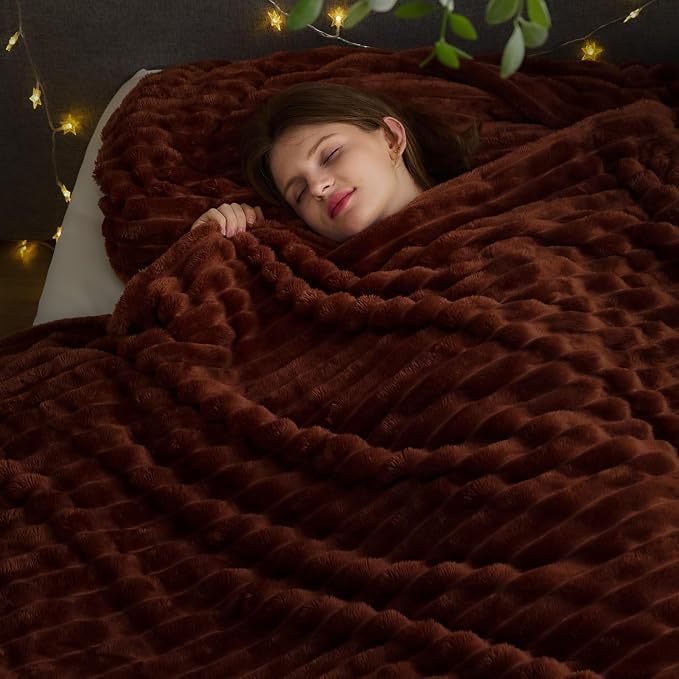 NEWCOSPLAY Fleece Ribbed Cozy Queen Blanket for Couch, Coffee, 90"x90" | Premium Silky Flannel Blanket, Soft Lightweight Fluffy Throw Blanket for Bed Sofa Decor, Gift for All Season Use