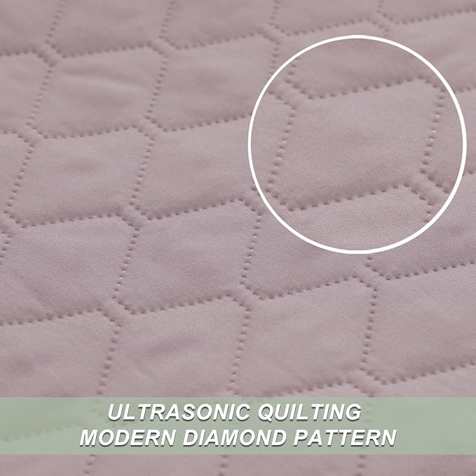Exclusivo Mezcla Reversible California King Quilt Set, Lilac Ash | Lightweight Bedspreads with 2 Pillow Shams, Soft Microfiber, All Season Bed Coverlets for Bedroom Guest Room, 112x104 Inch