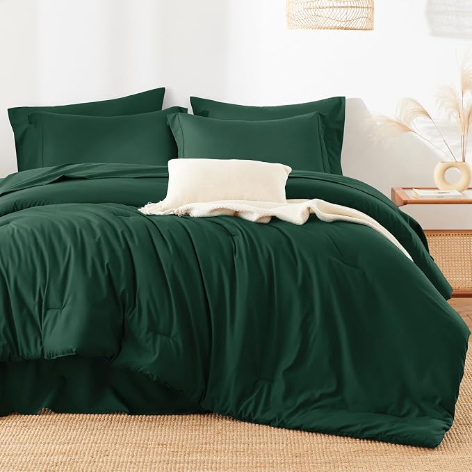 HIMEET Queen Comforter Set 7-Piece Point-Quilted Bed in a Bag Emerald Green | OEKO-TEX Certified, Lightweight 240 GSM Comforter, Flat Sheet, 14-Inch Deep-Pocket Fitted Sheet, Pillowcases & Shams