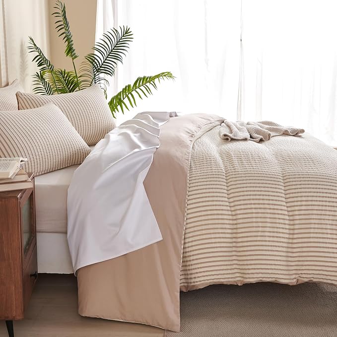 Comforter Queen Set Beige Striped Soft Luxury Washed Microfiber Jacquard 3 Pieces Bedding, White Beige Vertical Ticking Stripes Pattern Comforter with 2 Pillowcases Breathable Durable Comfy