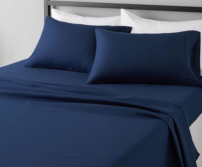 Amazon Basics Lightweight Super Soft Breathable Brushed Microfiber 4 Piece Bed Sheet Set with 14-Inch Deep Pockets, Wrinkle Resistant, Queen, Navy Blue, Solid