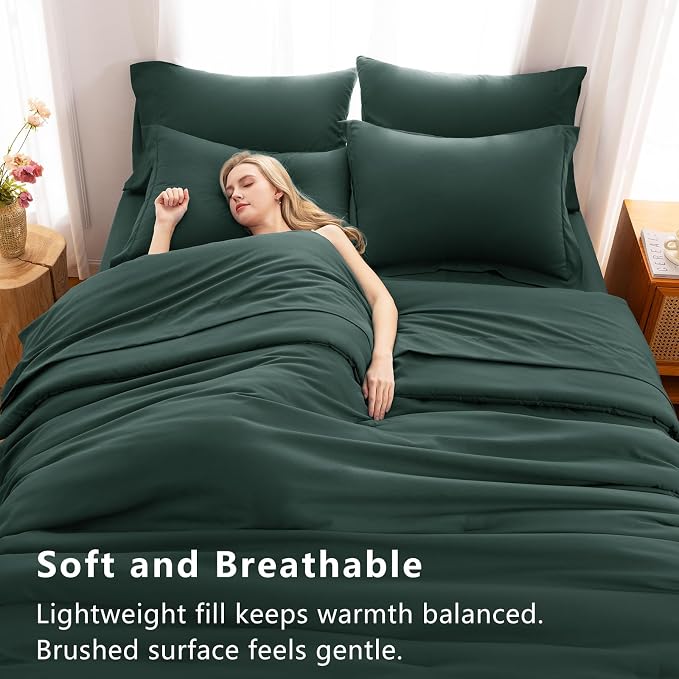 Queen Comforter Set Forest Green, 7 Pieces Bed in a Bag | OEKO-TEX Certified, All-Season, Bedroom, 240GSM Down Alternative Comforter, Flat & Fitted Sheets, 2 Pillowcases & 2 Shams