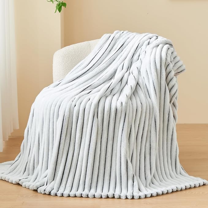 NEWCOSPLAY Fleece Ribbed Cozy Twin Blanket for Couch, Black White, 60"x80" | Premium Silky Flannel Blanket, Soft Lightweight Fluffy Throw Blanket for Bed Sofa Decor, Gift for All Season Use