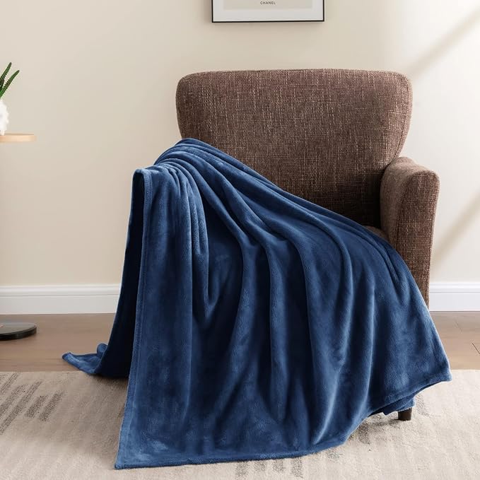 BEDELITE Fleece Blanket Soft Plush Throw for Couch Navy 50"x70" | Ultra Soft Fleece, Plush Microfiber, Lightweight Warmth, All Season Comfort, Fade Resistant, Machine Washable, Couch Sofa Bed
